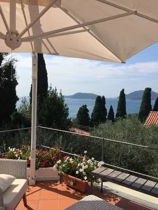 Luxury Tek Büyük Yataklı Oda, 1 Yatak Odası, Teras, Deniz Manzaralı