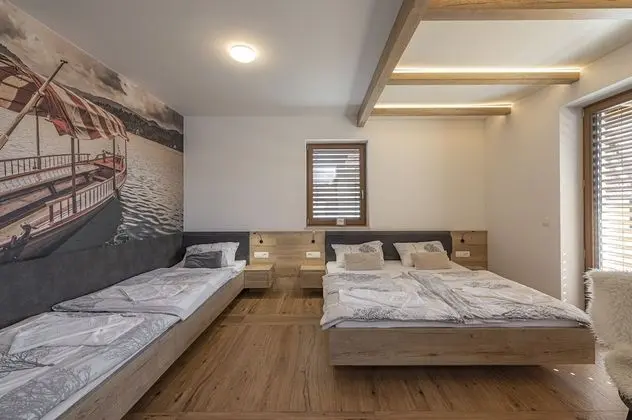 City Tek Büyük Yataklı Oda