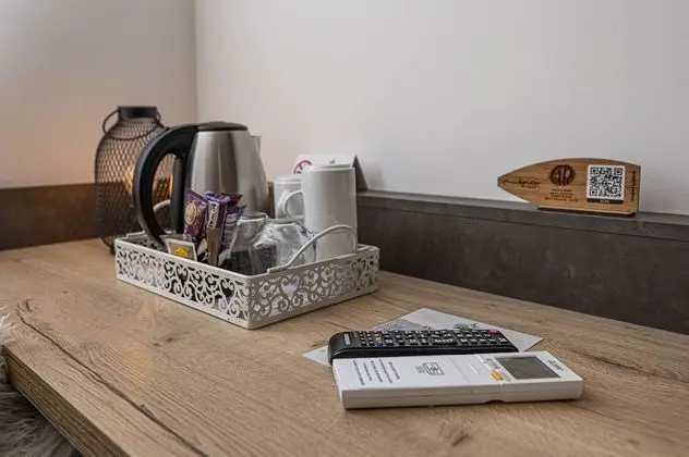 City Tek Büyük Yataklı Oda