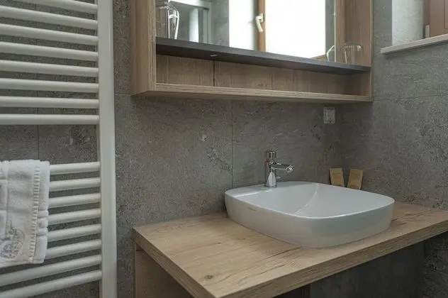 Comfort Tek Büyük Yataklı Oda, 1 En Büyük (King) Boy Yatak, Banyolu/Duşlu, Zemin Kat