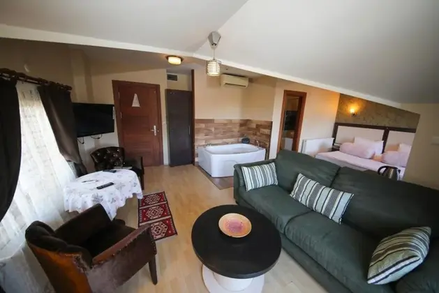 Sömineli Suite Oda