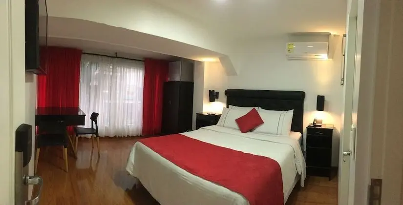 Comfort Tek Büyük Yataklı Oda