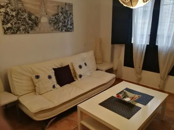 Apart Daire, 1 Yatak Odası (E-11)