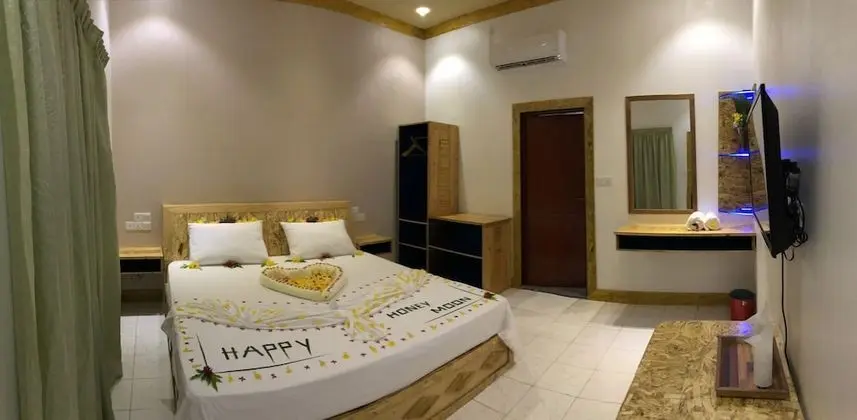 Deluxe Tek Büyük Yataklı Oda, 1 En Büyük (King) Boy Yatak, Bahçe Manzaralı, Denize Sıfır