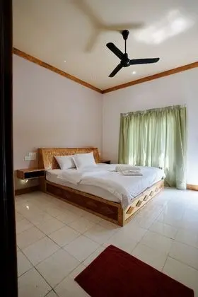 Deluxe Tek Büyük Yataklı Oda, 1 En Büyük (King) Boy Yatak, Bahçe Manzaralı, Denize Sıfır