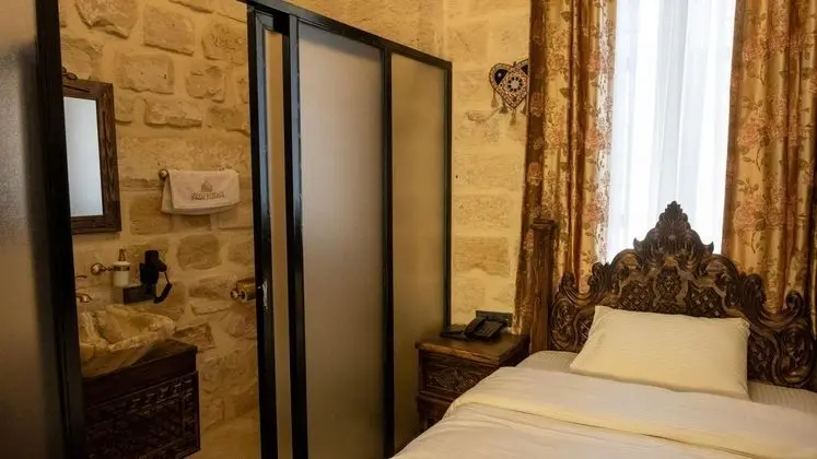 https://images.odamax.com/img/1920x1080/odamax/image/upload/Vezir_Kona_Mardin_202608251144045_02_Single_Standart.jpg