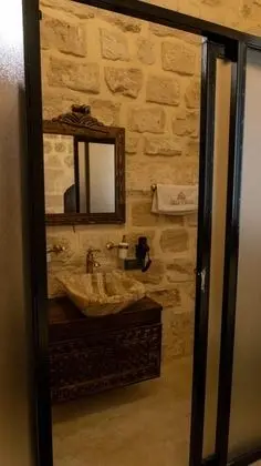 https://images.odamax.com/img/1920x1080/odamax/image/upload/Vezir_Kona_Mardin_202608251144059_04_Single_Standart.jpg
