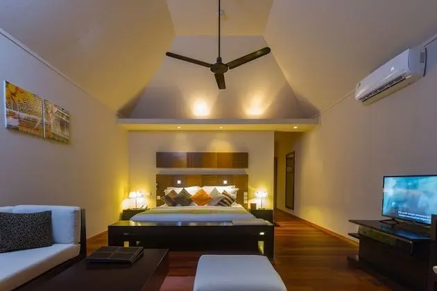 Villa, Deniz Üstü