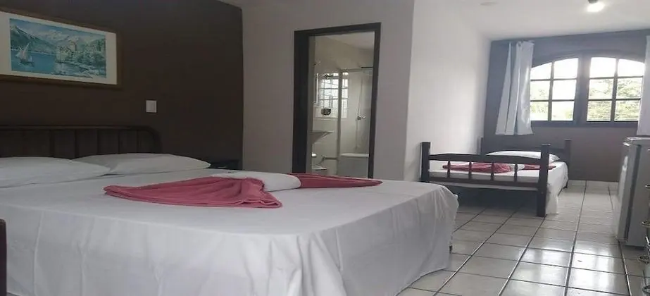 Basic Dört Kişilik Oda, 3 Yatak Odası