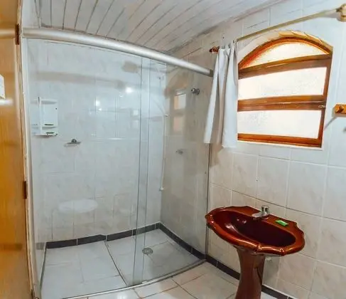 Basic Üç Kişilik Oda, 5 Yatak Odası