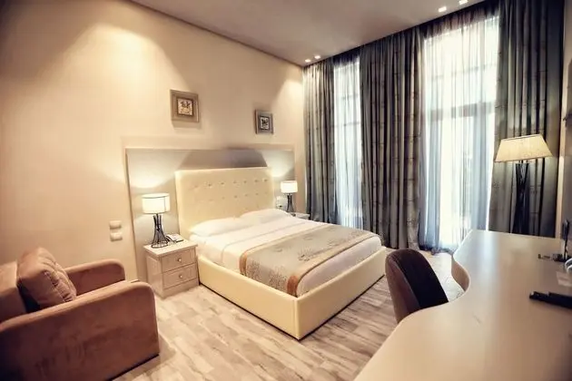 Deluxe Tek Büyük Yataklı Oda