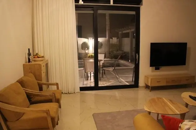 Honeymoon Süit, 1 Yatak Odası, Teras, Havuz Manzaralı