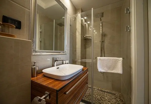 Honeymoon Süit, 1 Yatak Odası, Teras, Havuz Manzaralı