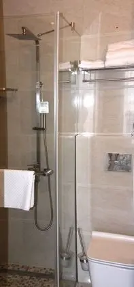Romantic Tek Büyük Yataklı Oda, 1 Yatak Odası, Sigara İçilmez, Avlu Manzaralı