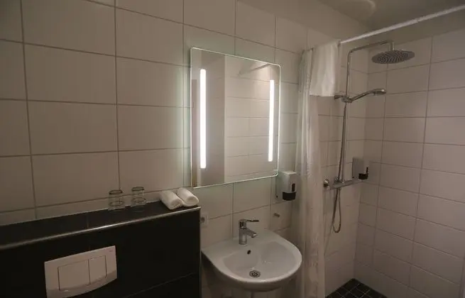 Standard Double or Twin Room with Free Spa, Gym and Parking