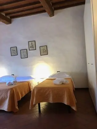 City Tek Büyük Yataklı Oda