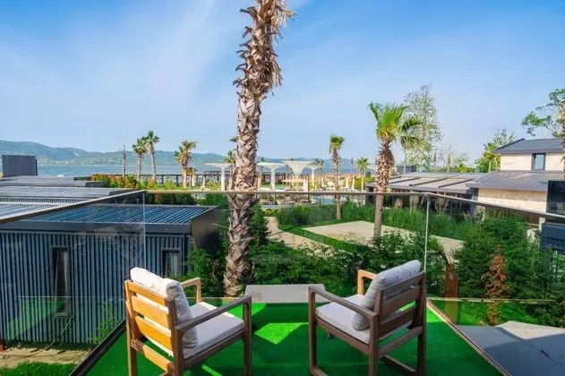 Deluxe Garden Family, Göl veya Bahçe Manzaralı, Isıtmalı Özel Havuzlu
