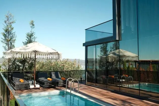 Luxury Suite, Göl Manzaralı, Isıtmalı Özel Havuzlu