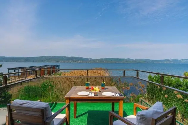 Luxury Suite, Göl Manzaralı, Isıtmalı Özel Havuzlu