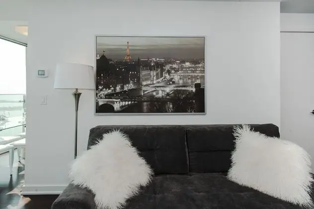 Grand Stüdyo, 1 Büyük (Queen) Boy Yatak ve Çekyat, Havuz Kullanımı, Göl Manzaralı