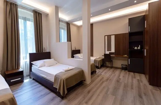 Standard Dört Kişilik Oda, Sigara İçilmez