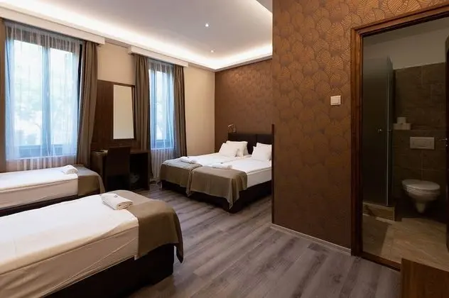 Standard Dört Kişilik Oda, Sigara İçilmez