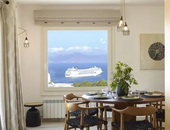 Vencia 3-Bedroom Villa