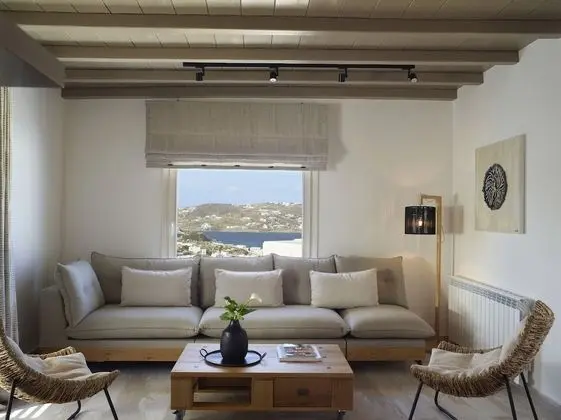 Vencia 3-Bedroom Villa