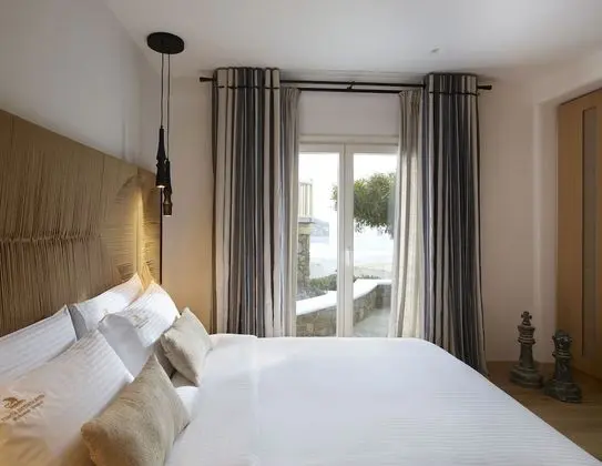Vencia 3-Bedroom Villa