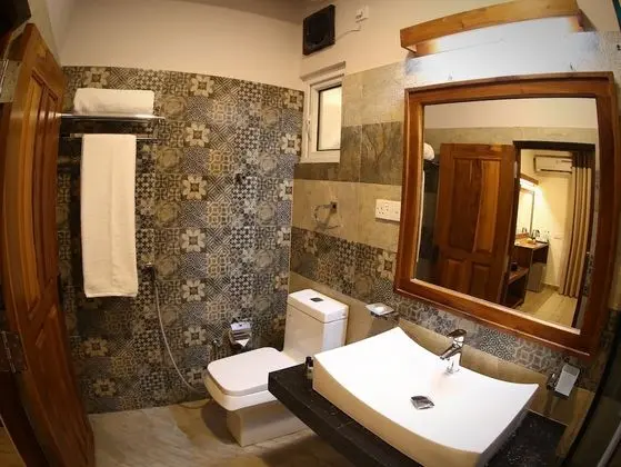 Deluxe Tek Büyük veya İki Ayrı Yataklı Oda, Banyolu/Duşlu, Şehir Manzaralı