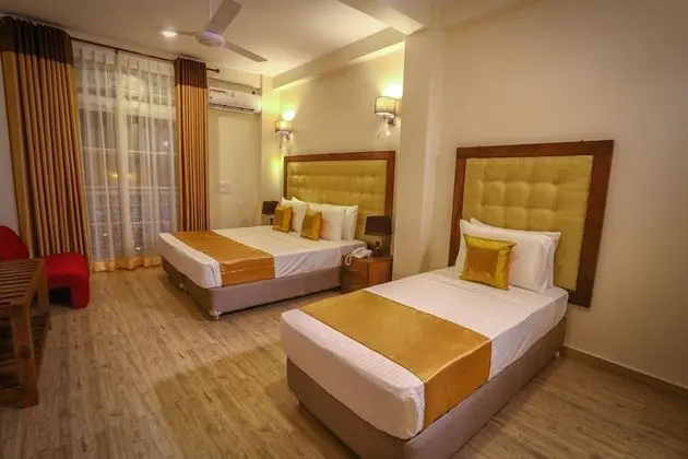 Deluxe Üç Kişilik Oda, Banyolu/Duşlu, Şehir Manzaralı