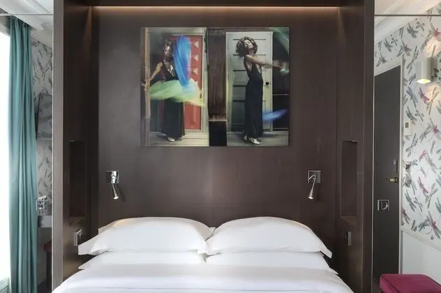 Tek Büyük Yataklı Oda