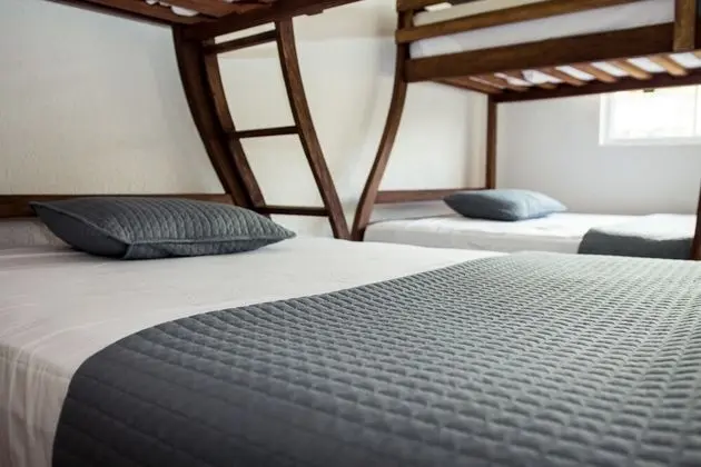 Luxury Ev, 5 Yatak Odası, Kanal Manzaralı, Okyanusa Sıfır