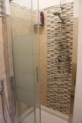 Classic Tek Büyük Yataklı Oda, Teras, Bahçe Manzaralı