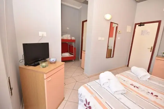 Dört Kişilik Oda