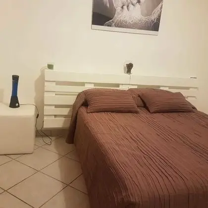 Basic Tek Büyük Yataklı Oda, Ortak Banyo