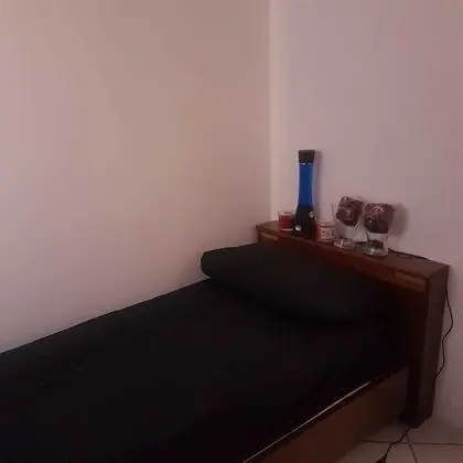 Tek Kişilik Oda, Ortak Banyo