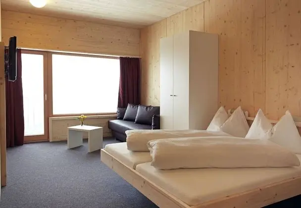 Standard Tek Büyük Yataklı Oda, Manzaralı