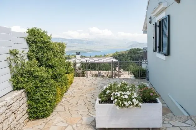 Villa, Bahçe Manzaralı