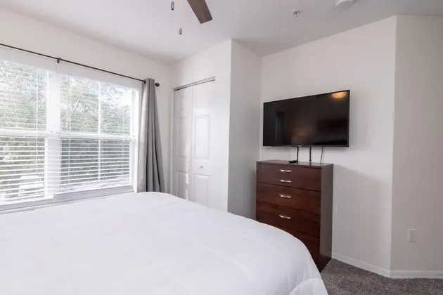 Ev (Venetian Bay Community, pools, spa, b)