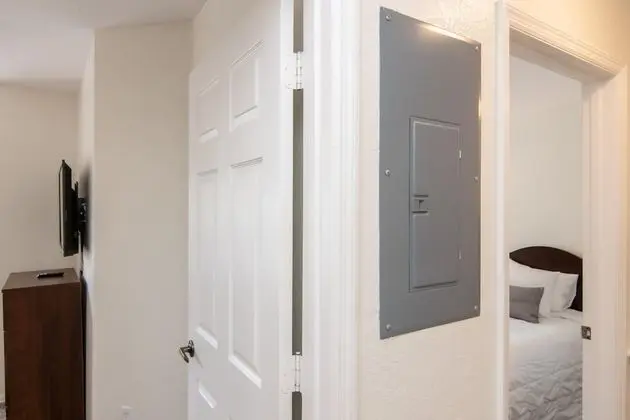Ev (Venetian Bay Community, pools, spa, b)