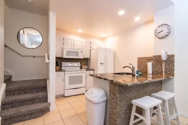 Ev (Venetian Bay Community, pools, spa, b)