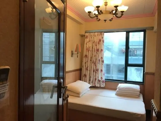 Comfort Tek Büyük Yataklı Oda