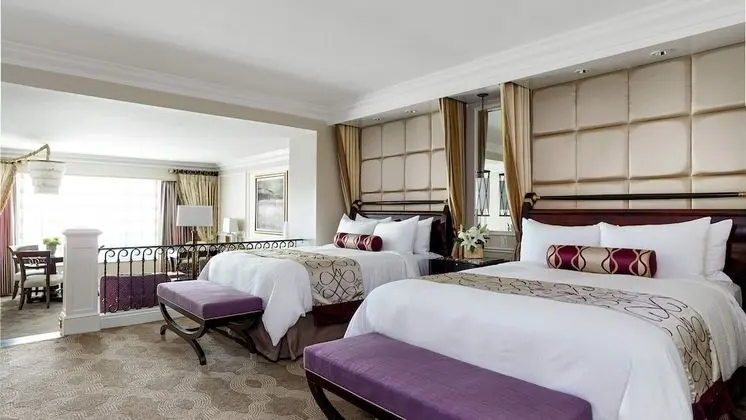 Prestige Club Lounge Luxury Two Queen Suite