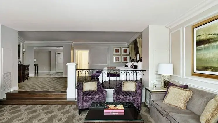 Prestige Club Lounge Premium Two Queen Suite