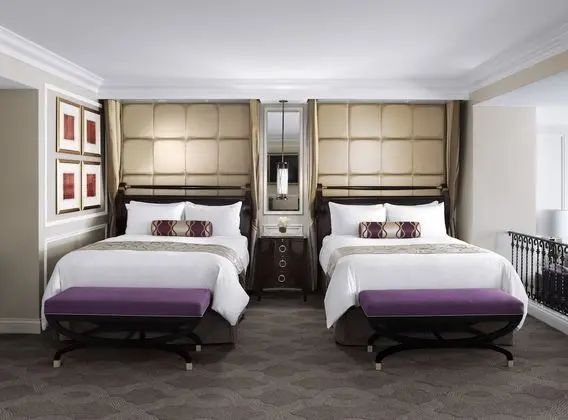Prestige Club Lounge Premium Two Queen Suite