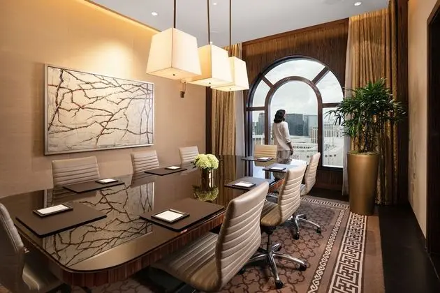Prestige Club Lounge Premium Two Queen Suite