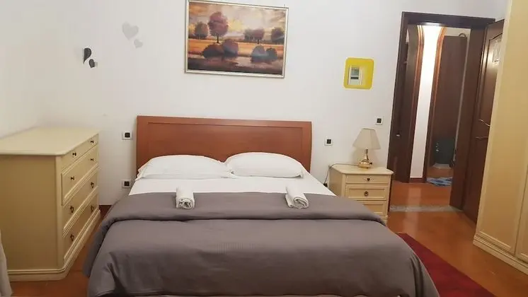 Dört Kişilik Oda, Veranda