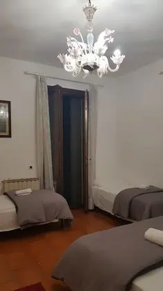 Dört Kişilik Oda, Veranda