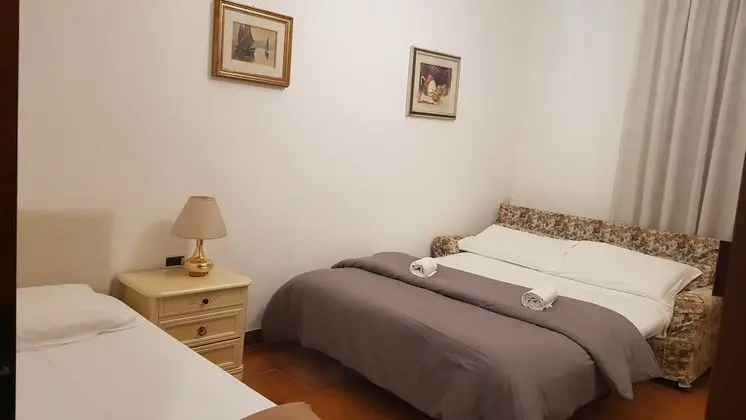 Üç Kişilik Oda, Bahçe Manzaralı